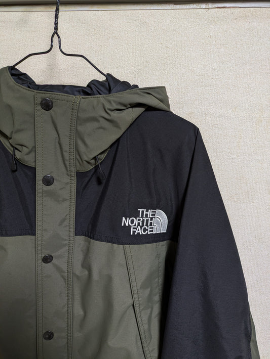 THE NORTH FACE / Mountain Light Jacket (Used)